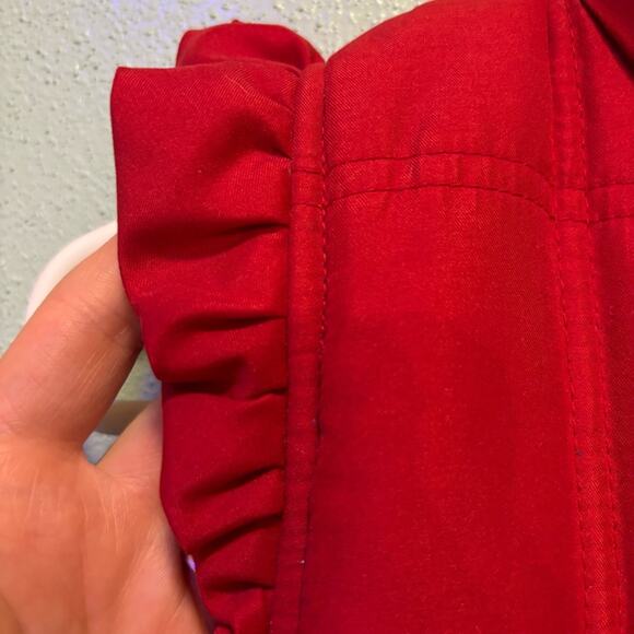 Tulle Women’s Red Cinched Waisted Quilted Vest Size Small - Picture 4 of 12